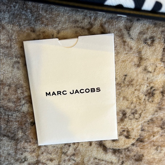 Marc Jacobs Black and White Logo Bag - Picture 4 of 6